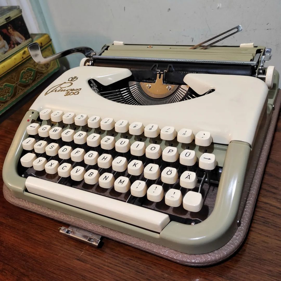 1950's Germany Princess brand 100 model portable typewriter