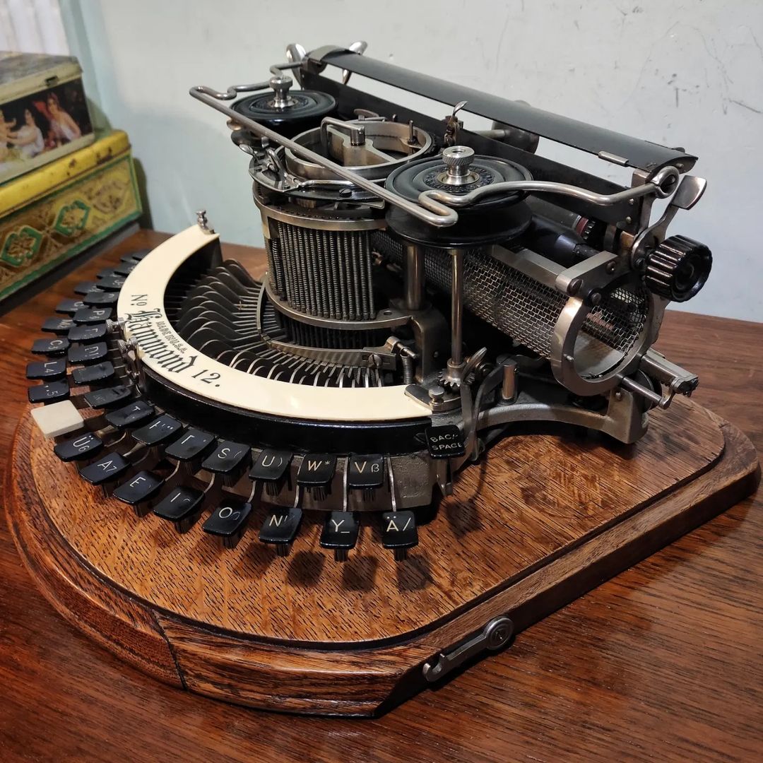 1900's USA. Hammond brand 12 model portable typewriter