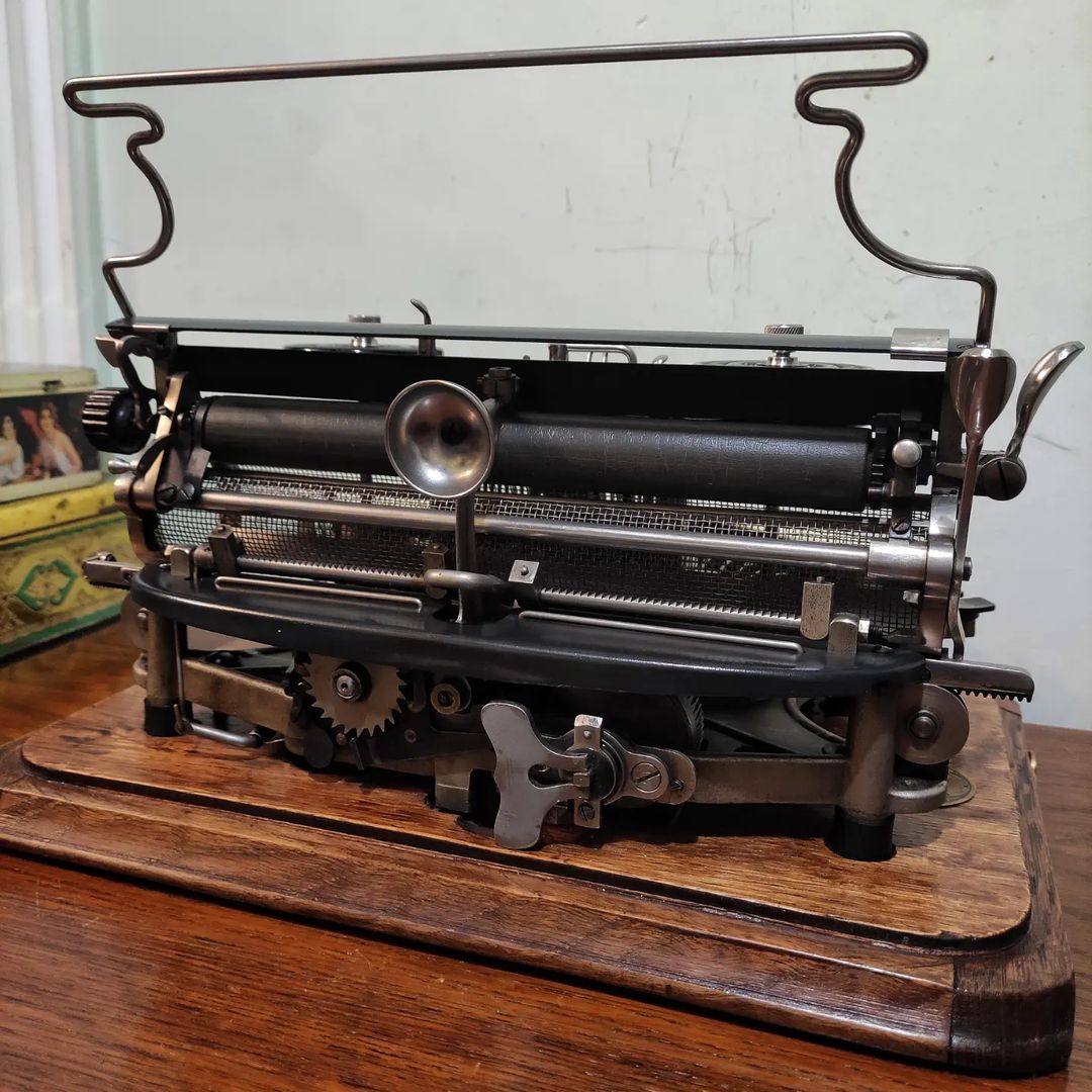 1900's USA.  Hammond brand 12 model portable typewriter