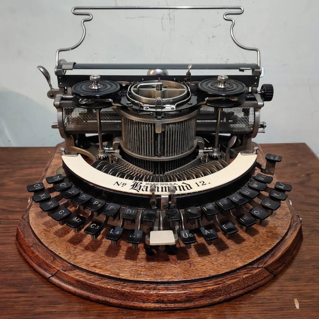 1900's USA.  Hammond brand 12 model portable typewriter