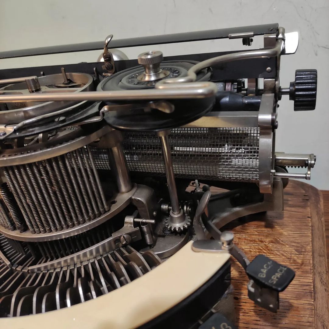 1900's USA.  Hammond brand 12 model portable typewriter