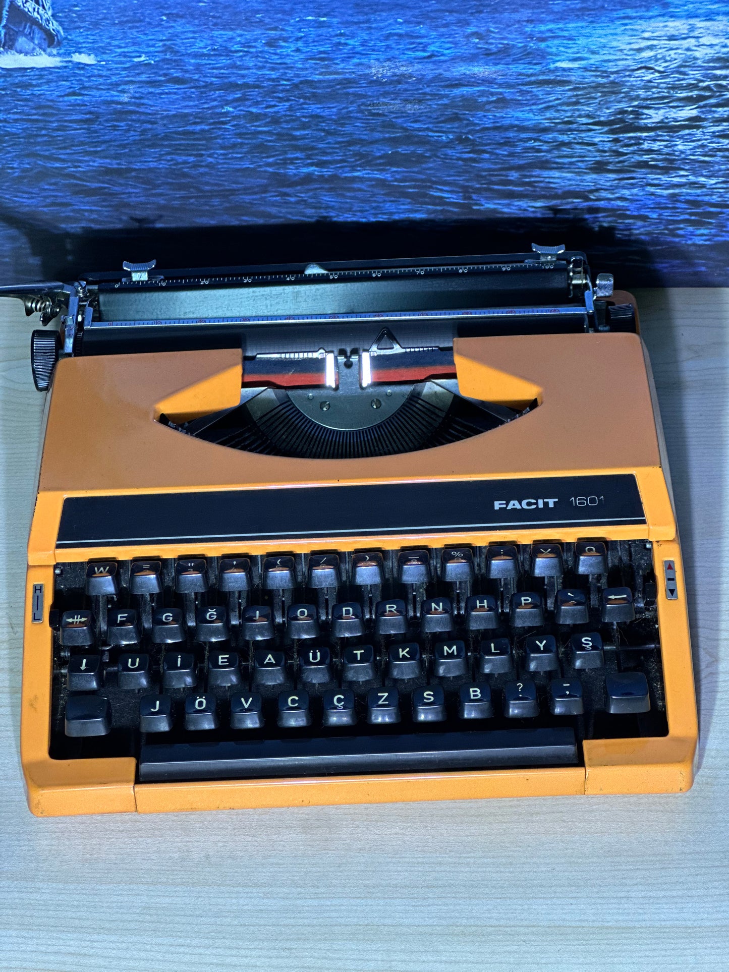 Facit 1601 TYPEWRITER , Orange Color Facit Typewriter, Orginal Bag Avaible