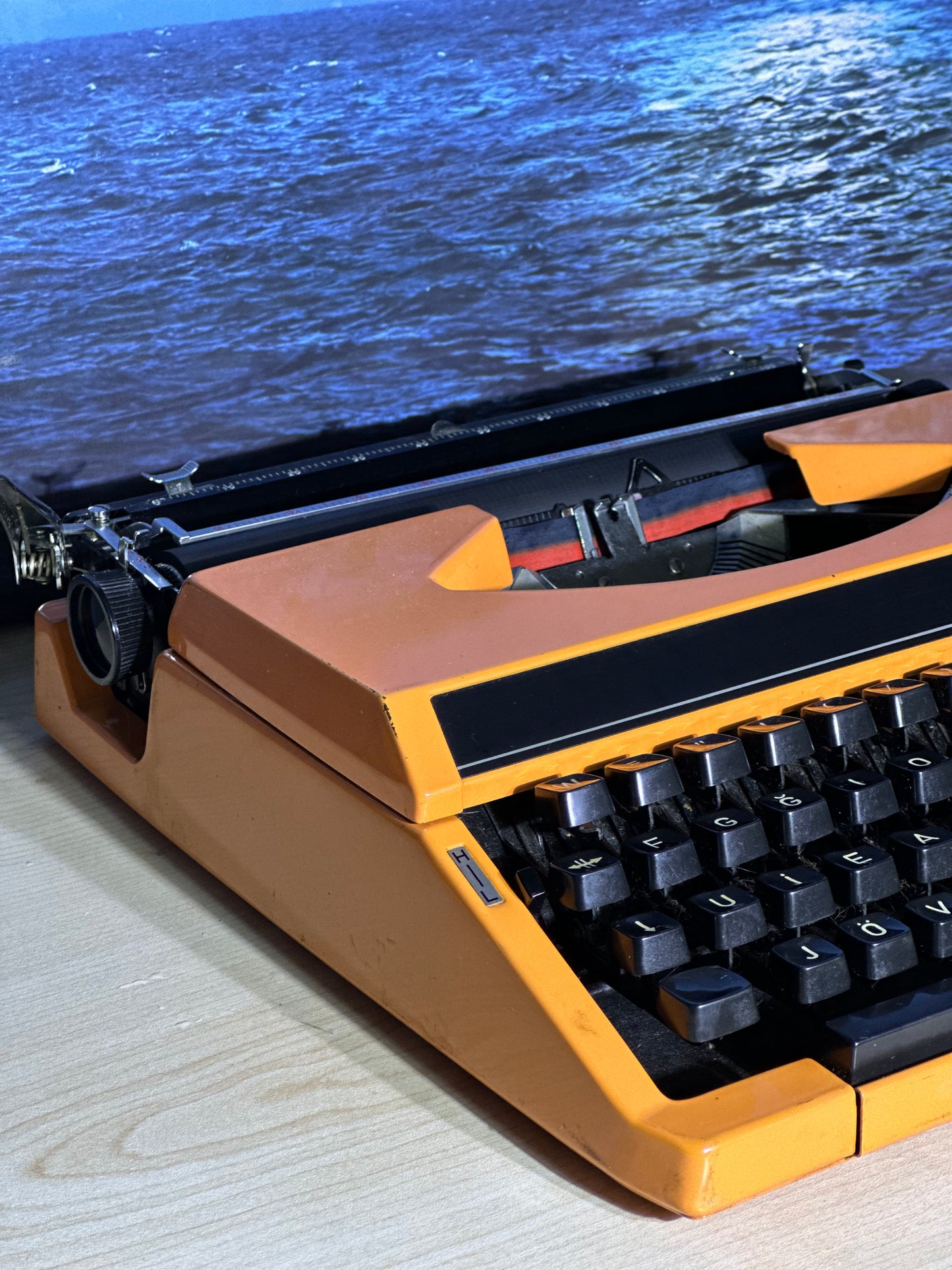 Facit 1601 TYPEWRITER , Orange Color Facit Typewriter, Orginal Bag Avaible