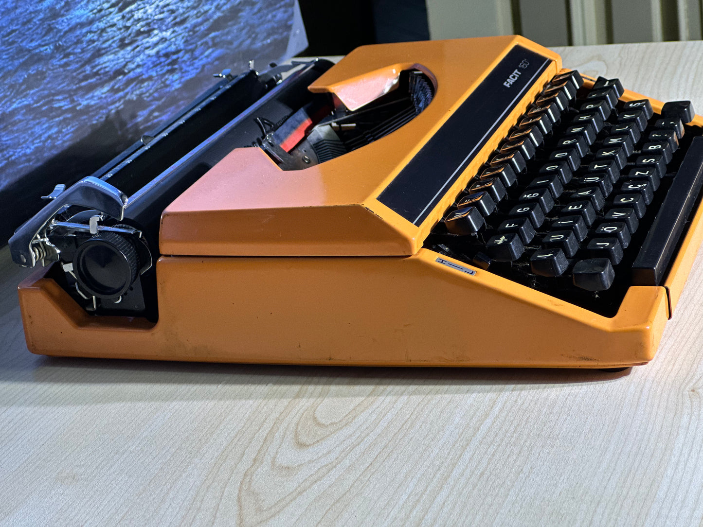 Facit 1601 TYPEWRITER , Orange Color Facit Typewriter, Orginal Bag Avaible