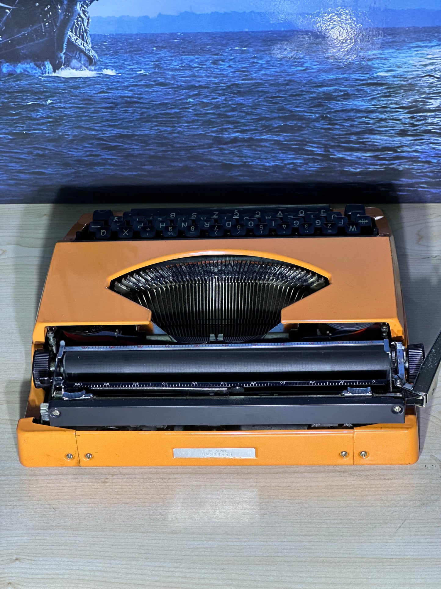 Facit 1601 TYPEWRITER , Orange Color Facit Typewriter, Orginal Bag Avaible