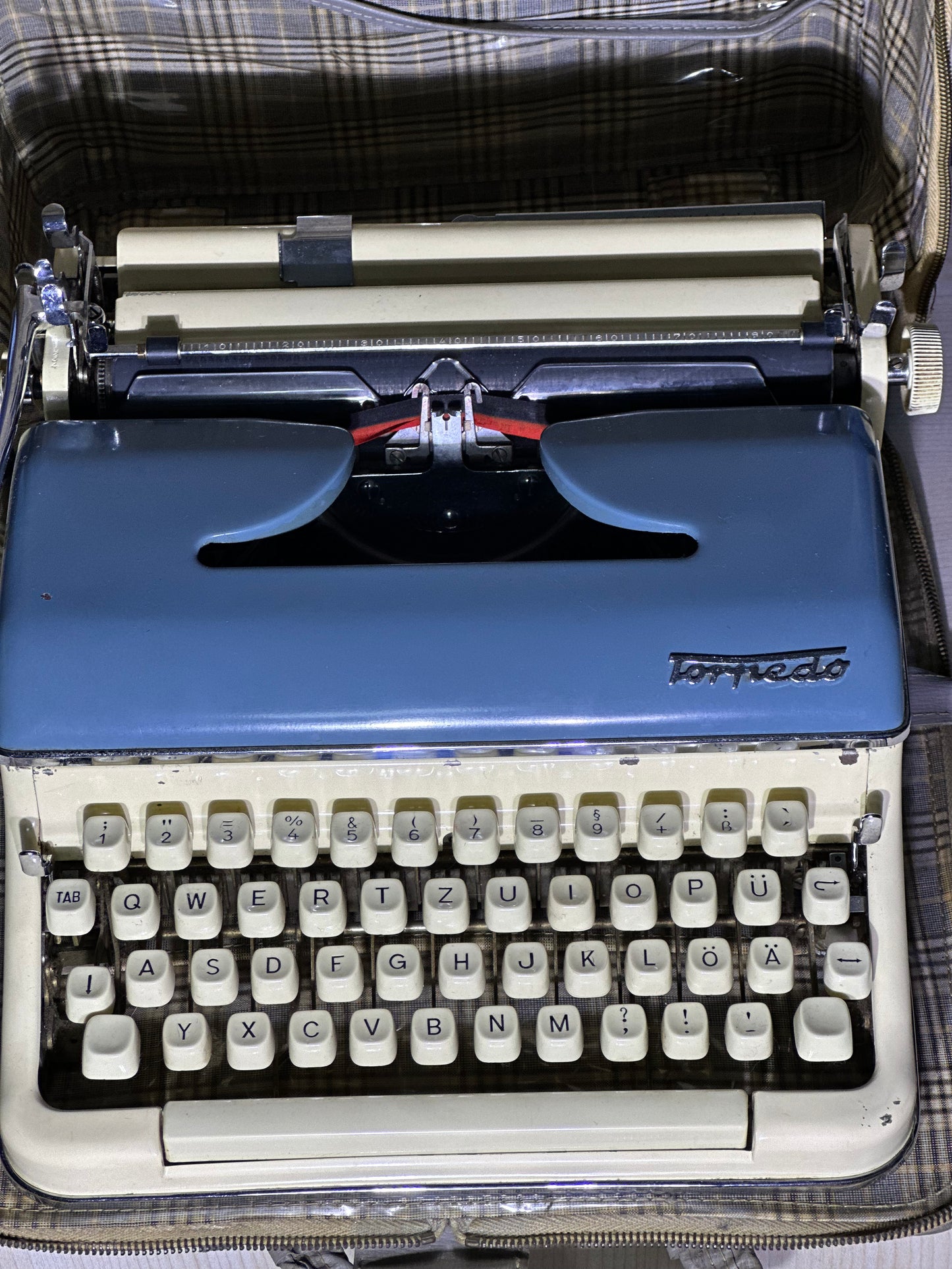 1950's Torpedo 18b Portable Typewriter, Beige and Blue Double Color Working Condition with Original Bag