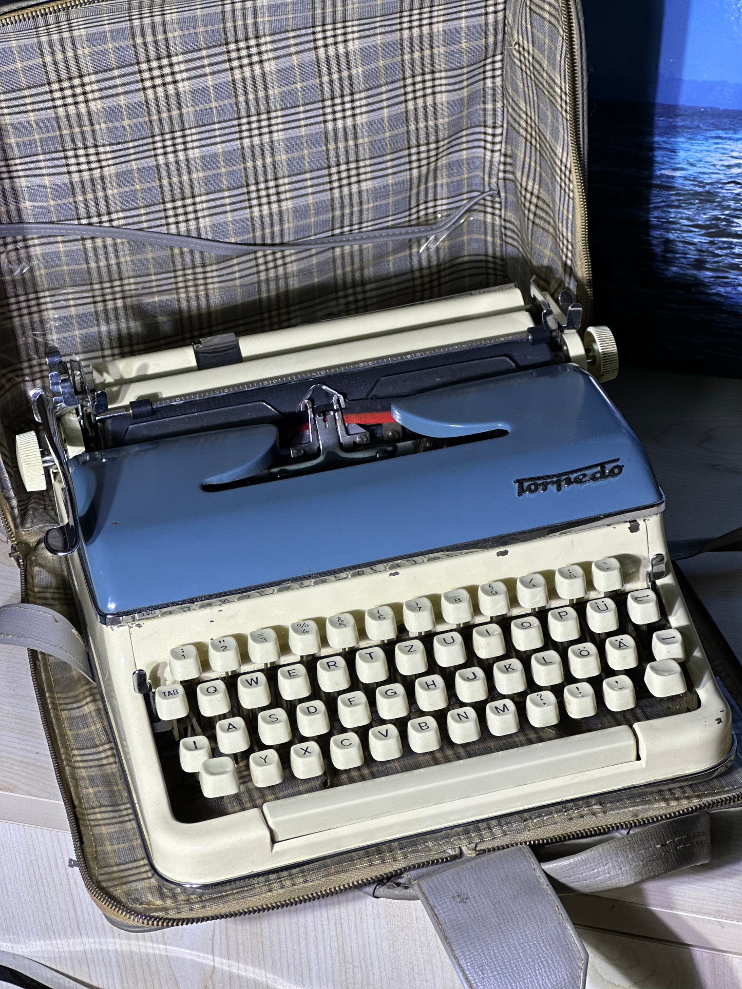 1950's Torpedo 18b Portable Typewriter, Beige and Blue Double Color Working Condition with Original Bag