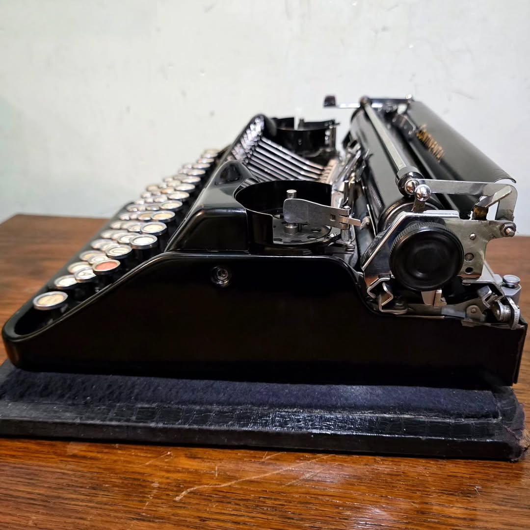 1935 Germany 3rd Reich Era Continental brand Portable model portable typewriter