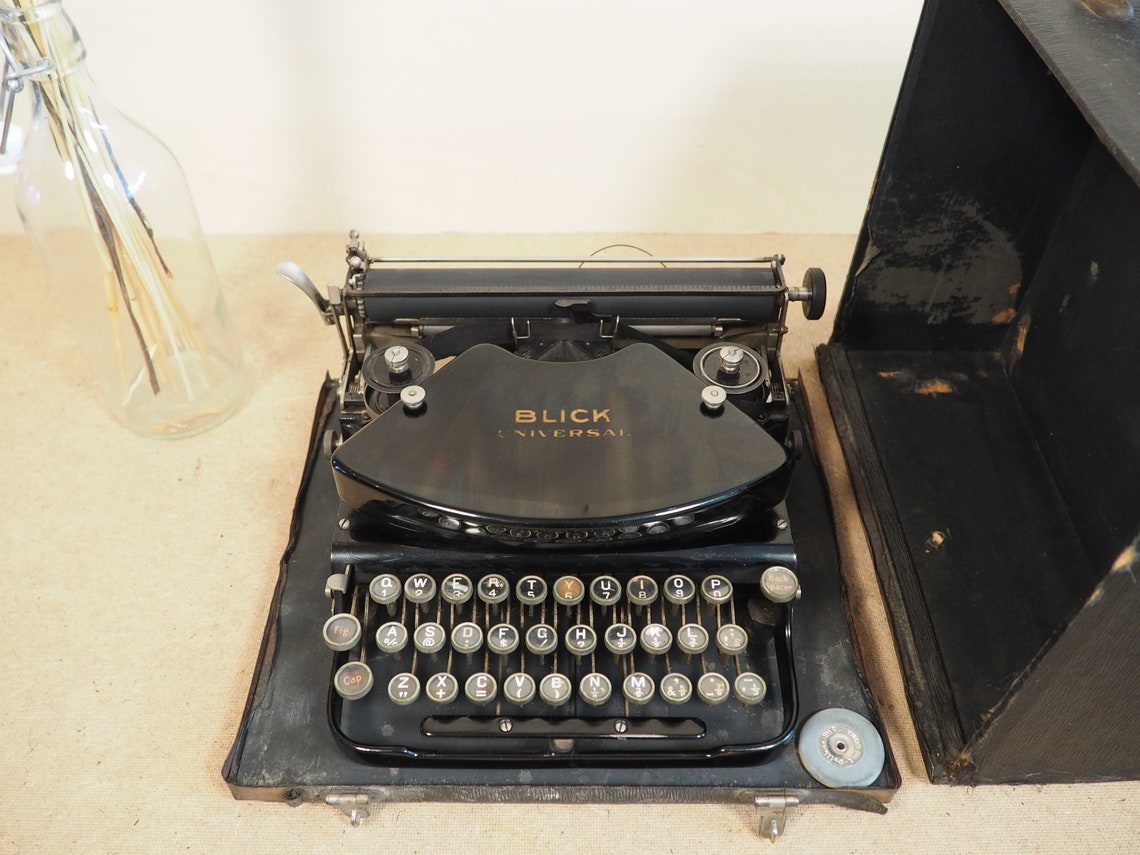 Typewriter BLICK UNIVERSAL (rare Klein Adler 1) antique portable typewriter 1924 vintage schreibmaschine machine