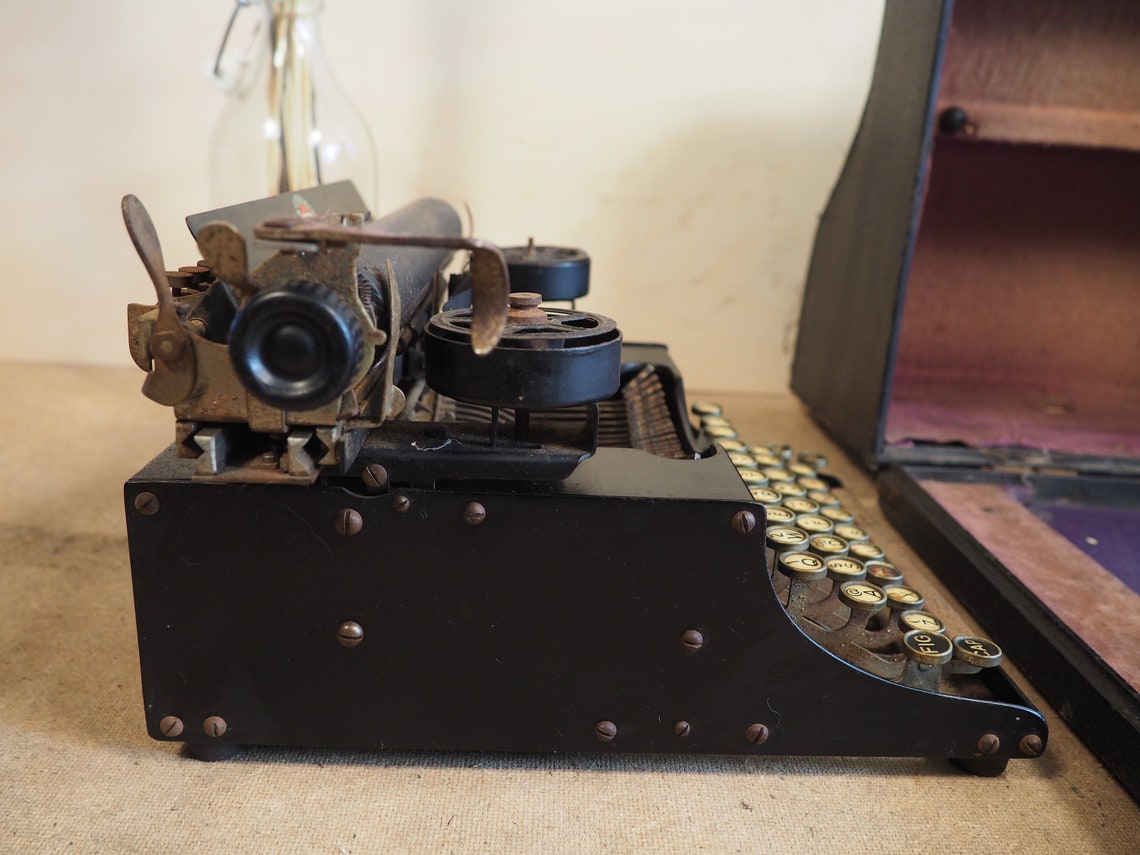 Typewriter National 3 (1918) rare portable typewriter antique original writing machine vintage machine
