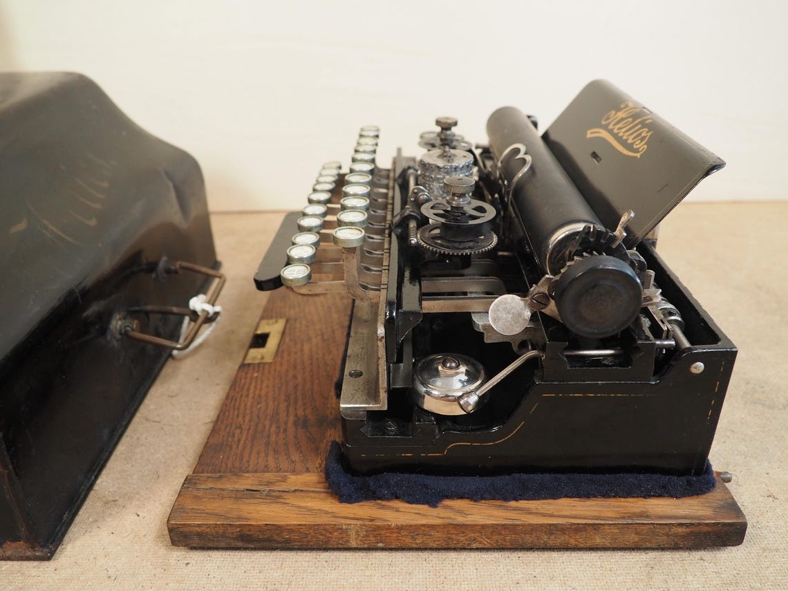 Typewriter Helios (1912) VERY RARE antique index typewriter portable German rare vintage base and case collectible