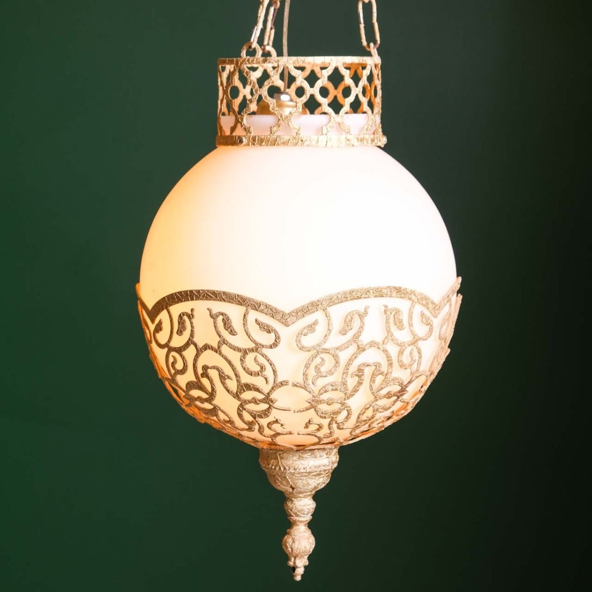 Vintage Chandelier ,Oriental pendant chandelier with metal body glass lantern