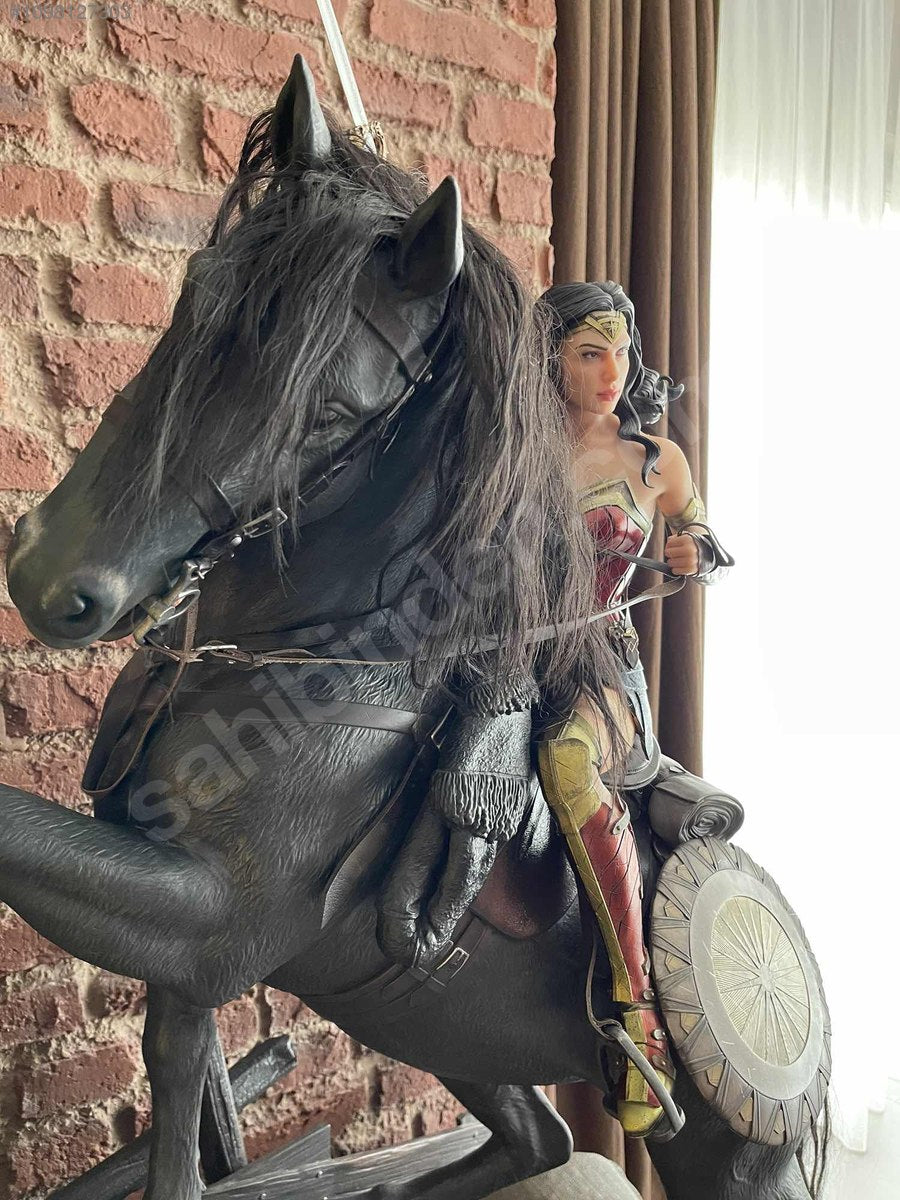 Prime 1 Wonder Woman on hourse 1/3 Statue