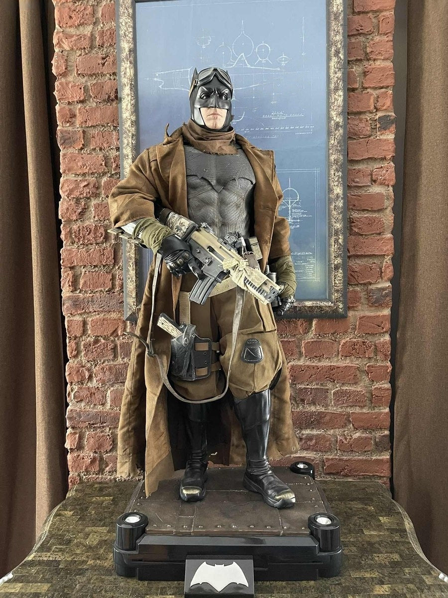 Prime 1 Batman 1/2 statue