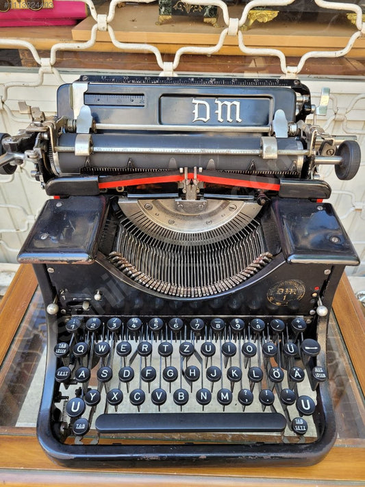 Vintage DM Brand 100-Year-Old Working Antique Typewriter - A Piece of the 1920s History