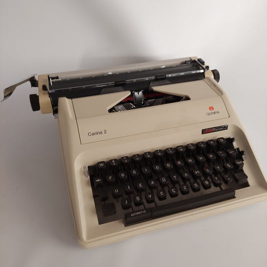 Olimpia Carina-2 Typewriter