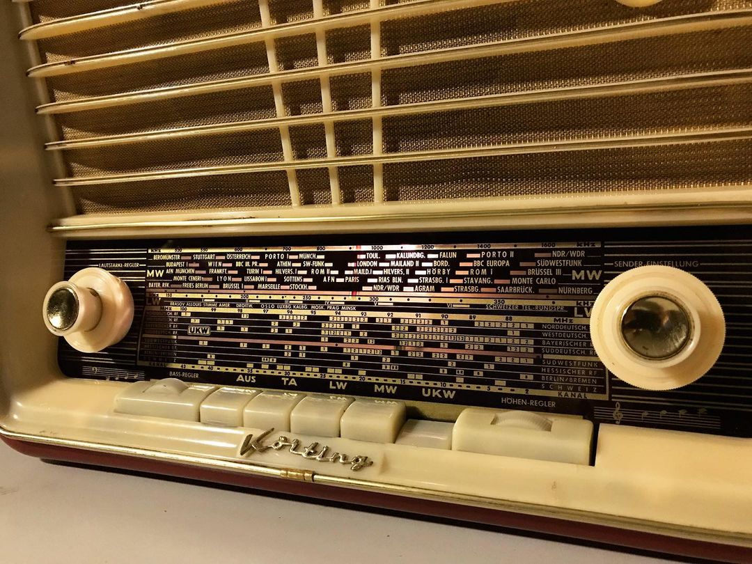 1960's Antique German  Körtinn PopArt Salon Radio