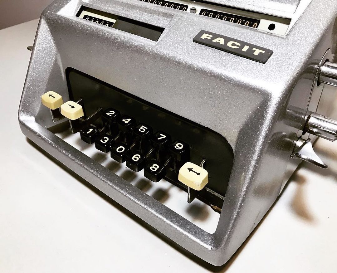 1960-70s Swedish made FACIT Vintage Mechanical calculator