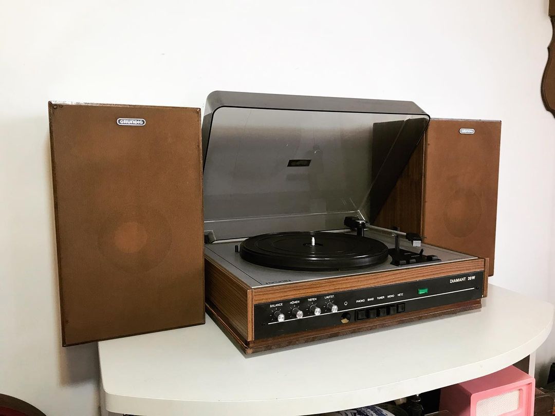 1960's Antique Collectible Brunsh Fully Automatic Living Room Record Player