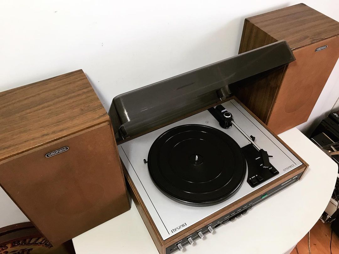 1960's Antique Collectible Brunsh Fully Automatic Living Room Record Player