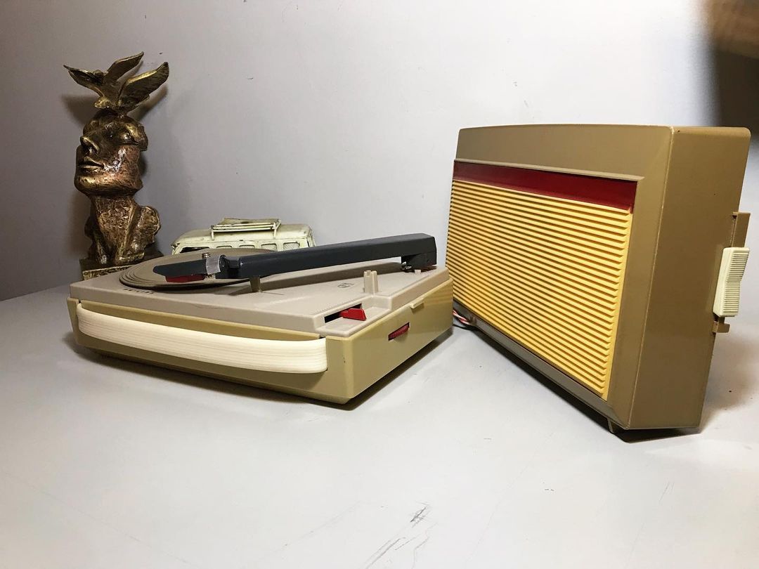 1970's Antique Philips Battery/Electric Travel Turntable