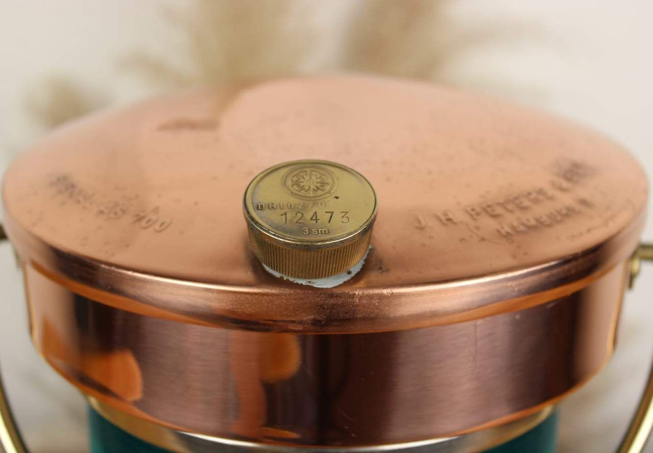 Sailor's Lighthouse (Green Color)