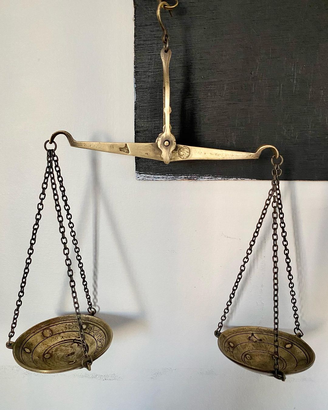Collectible jeweler's scale made of brass material