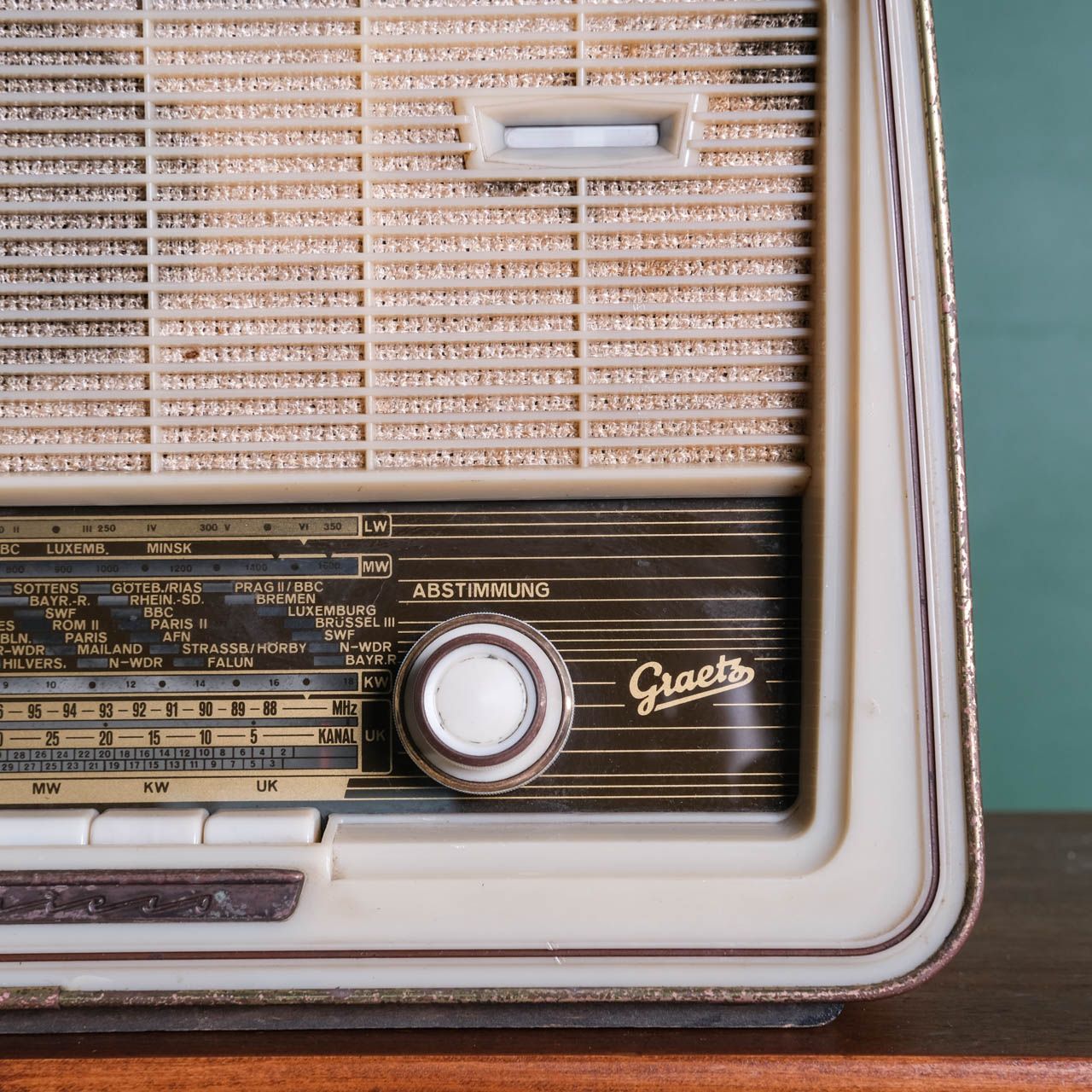 Antique Graetz Radio