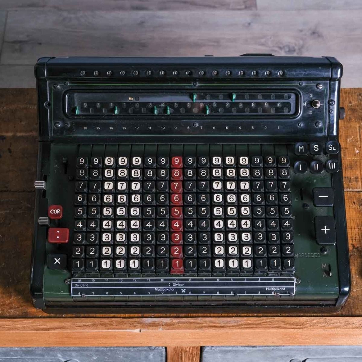 Antique Mercedes Calculator