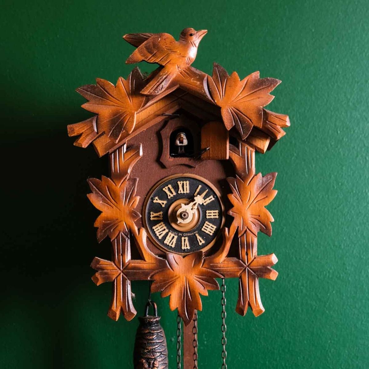 Antique Cuckoo clock,Vintage German wooden cuckoo clock.