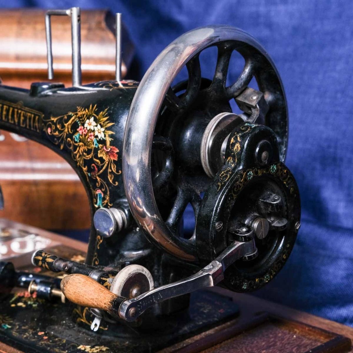 Helvetia Brand Sewing Machine