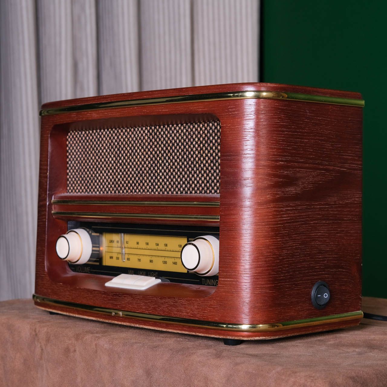 Retro Dual Radio