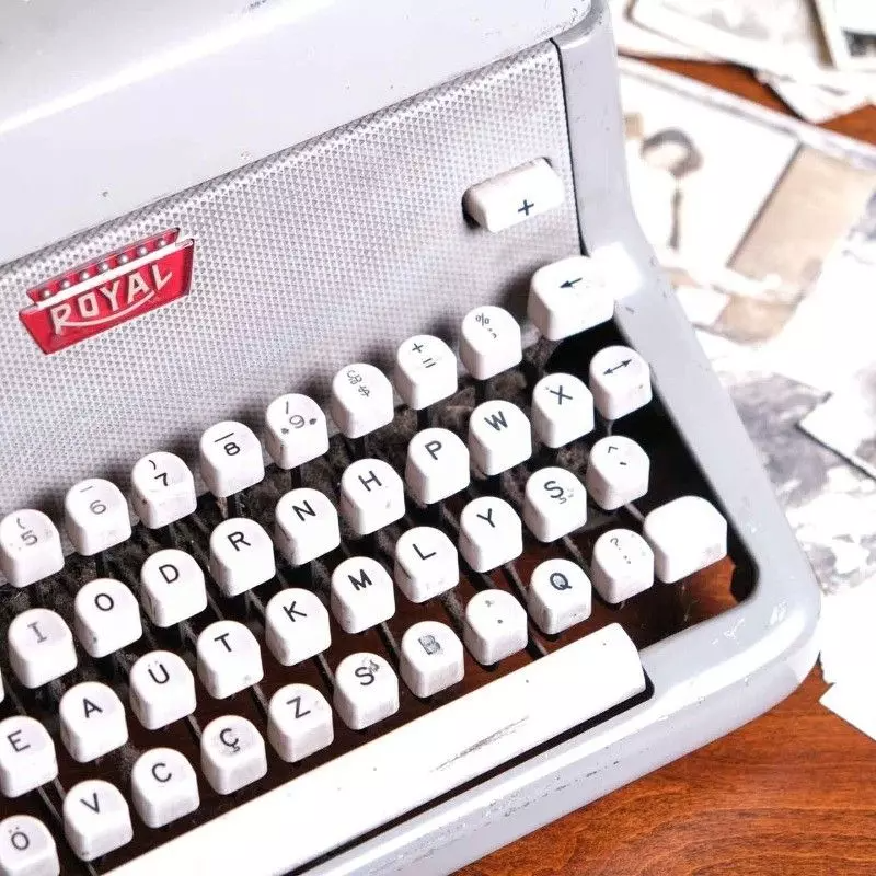 Royal brand, vintage typewriter.