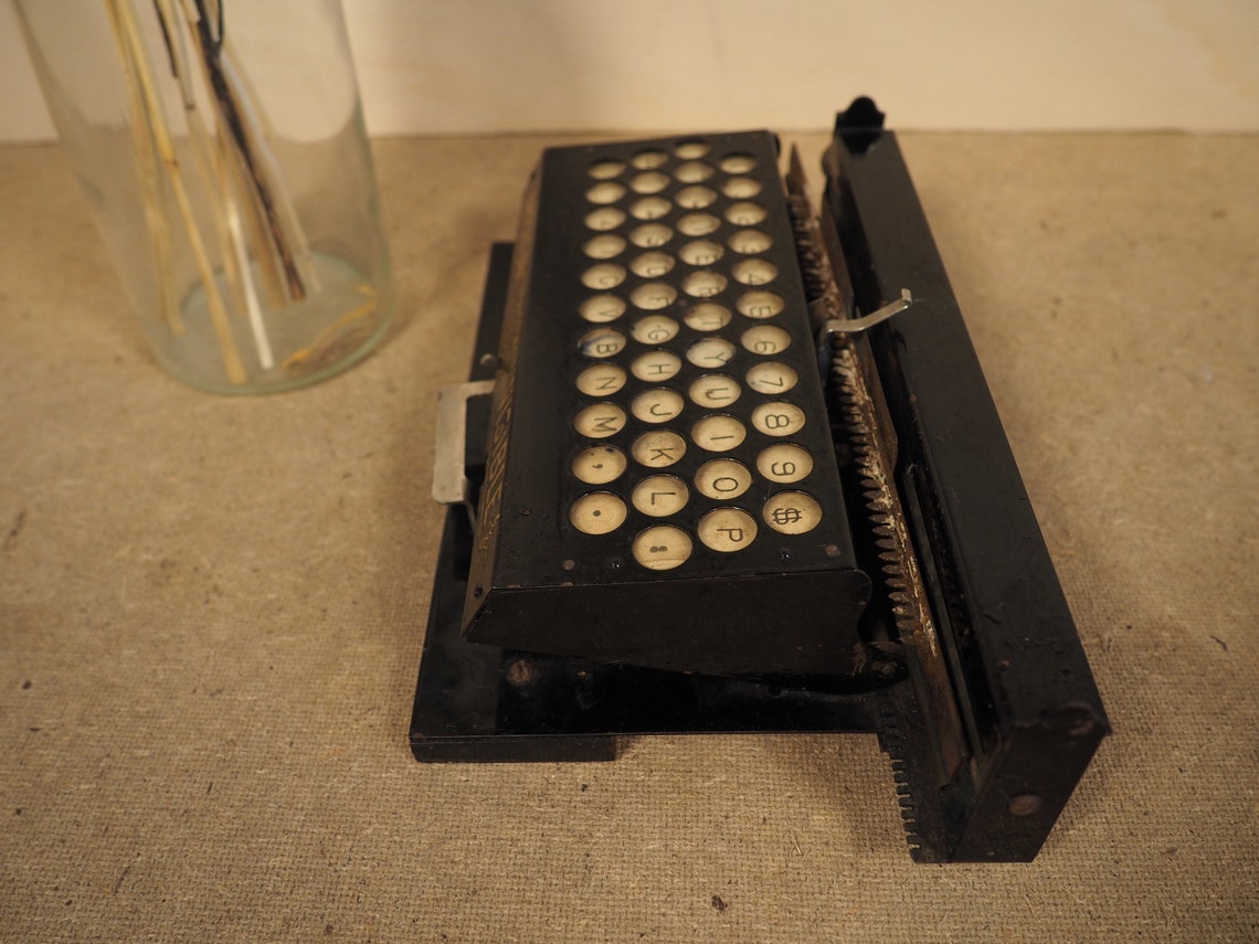 Typewriter American Visible index typewriter 1891 rare antique typewriter display piece original writing machine