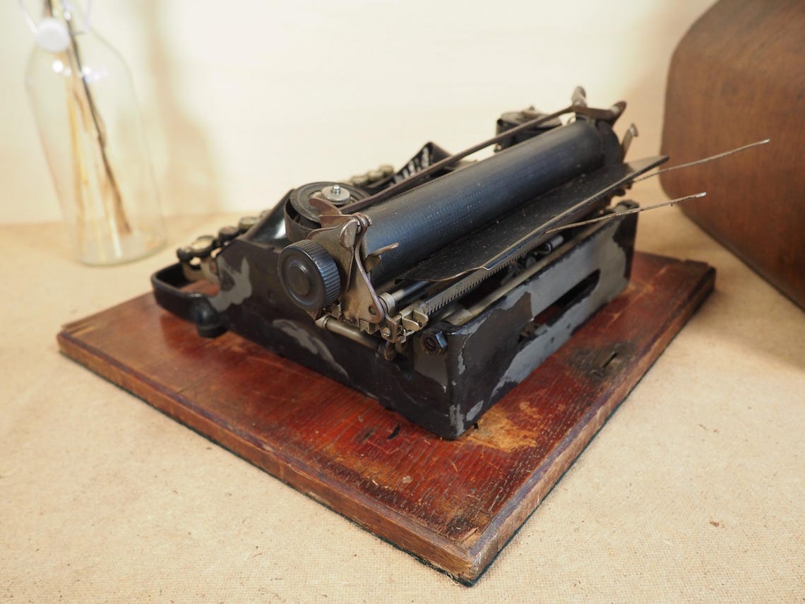 Presto (Senta) Typewriter (1914) with Low sn! Rare German portable typewriter and antique original writing machine