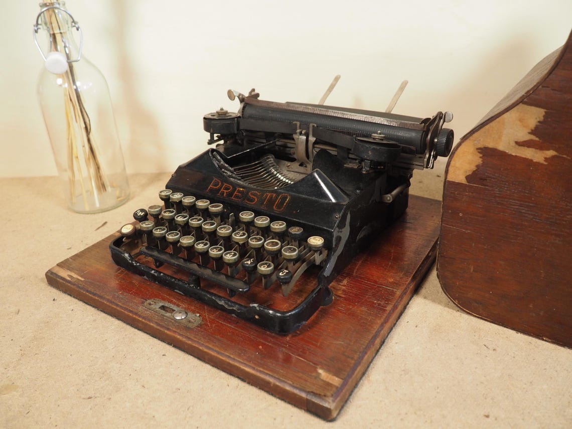 Presto (Senta) Typewriter (1914) with Low sn! Rare German portable typewriter and antique original writing machine