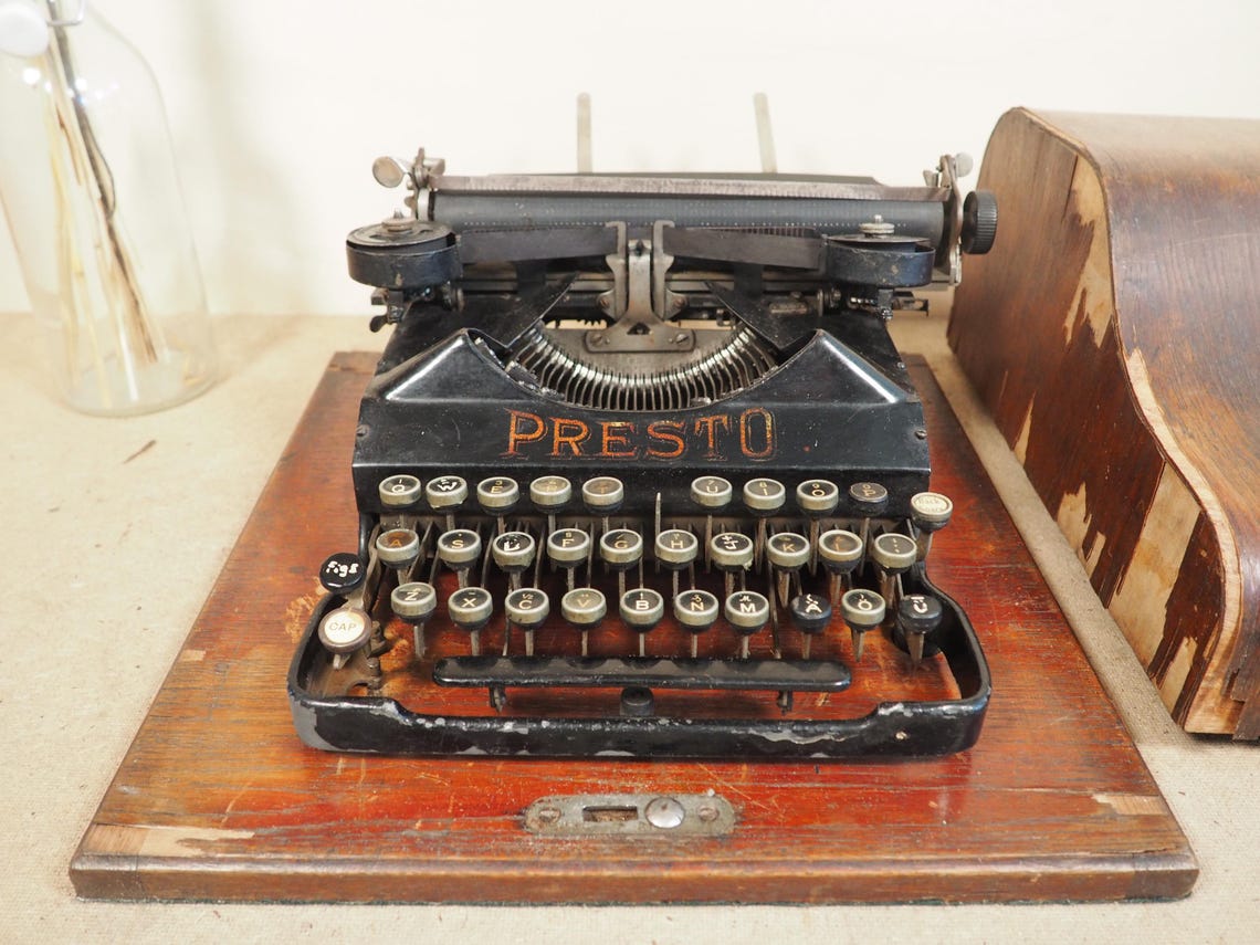 Presto (Senta) Typewriter (1914) with Low sn! Rare German portable typewriter and antique original writing machine