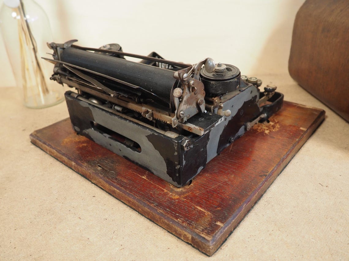 Presto (Senta) Typewriter (1914) with Low sn! Rare German portable typewriter and antique original writing machine