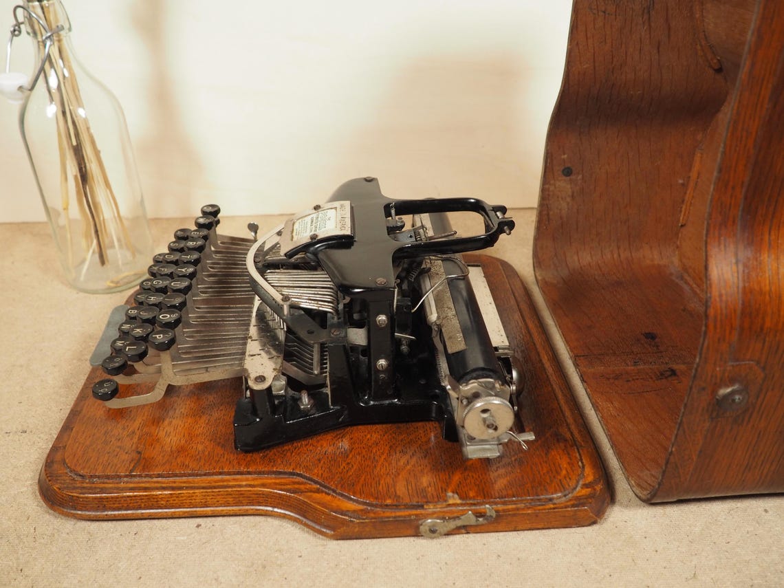 Typewriter Postal 3 (1903) rare antique typewriter with base and case original writing machine great condition machine