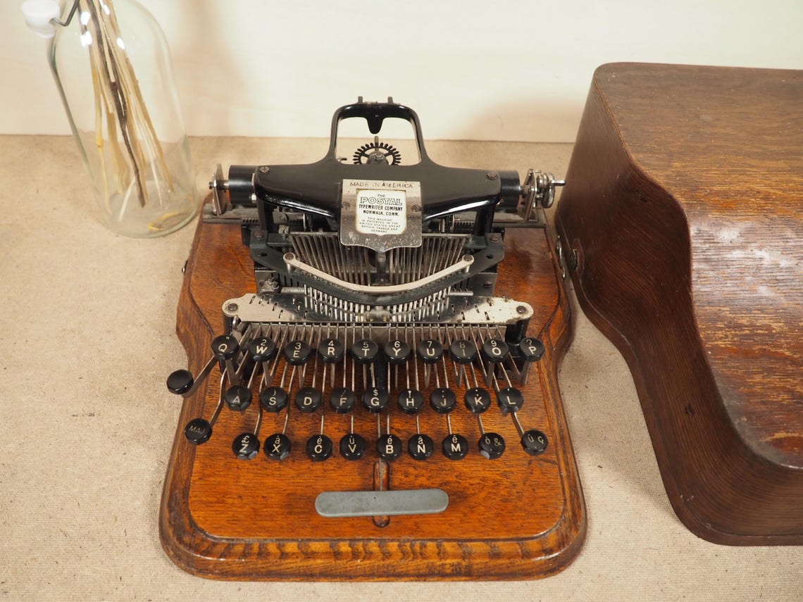 Typewriter Postal 3 (1903) rare antique typewriter with base and case original writing machine great condition machine