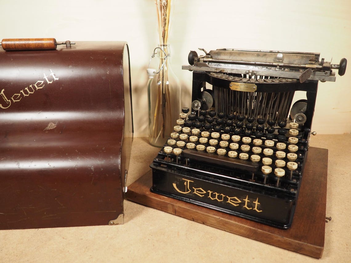 JEWETT mod# 1 (1892) typewriter with base and case rare antique type writer double keyboard writing machine collectible