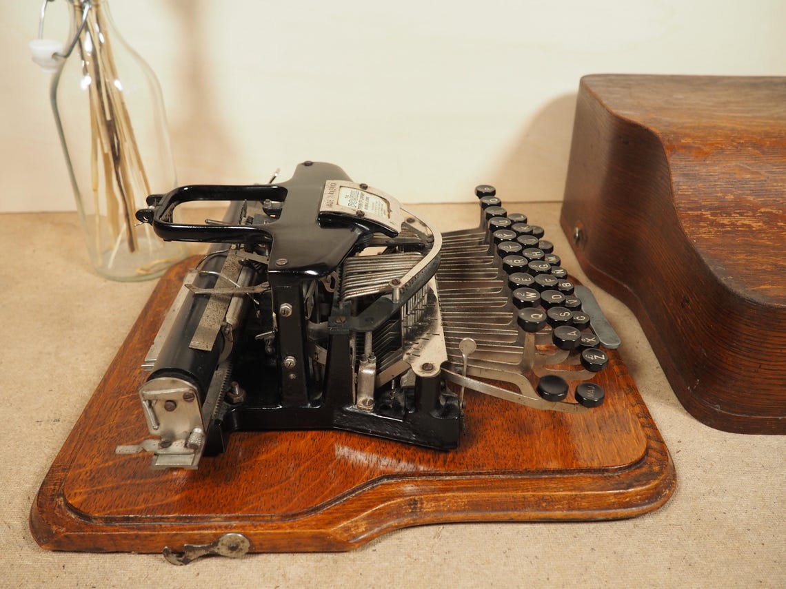 Typewriter Postal 3 (1903) rare antique typewriter with base and case original writing machine great condition machine