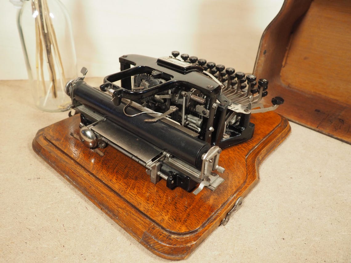 Typewriter Postal 3 (1903) rare antique typewriter with base and case original writing machine great condition machine