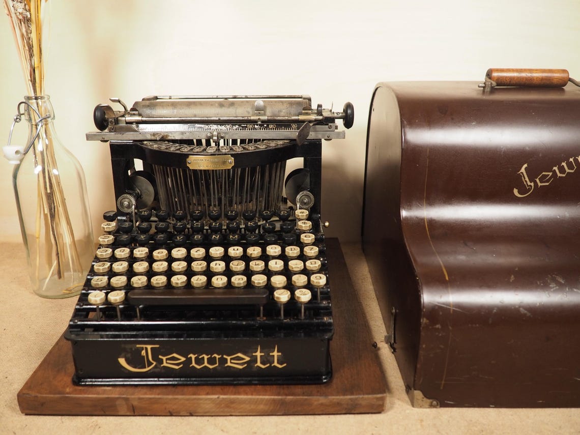JEWETT mod# 1 (1892) typewriter with base and case rare antique type writer double keyboard writing machine collectible