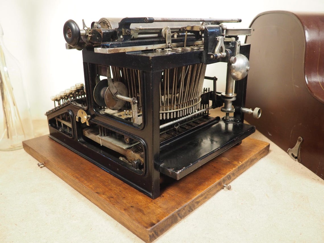 JEWETT mod# 1 (1892) typewriter with base and case rare antique type writer double keyboard writing machine collectible