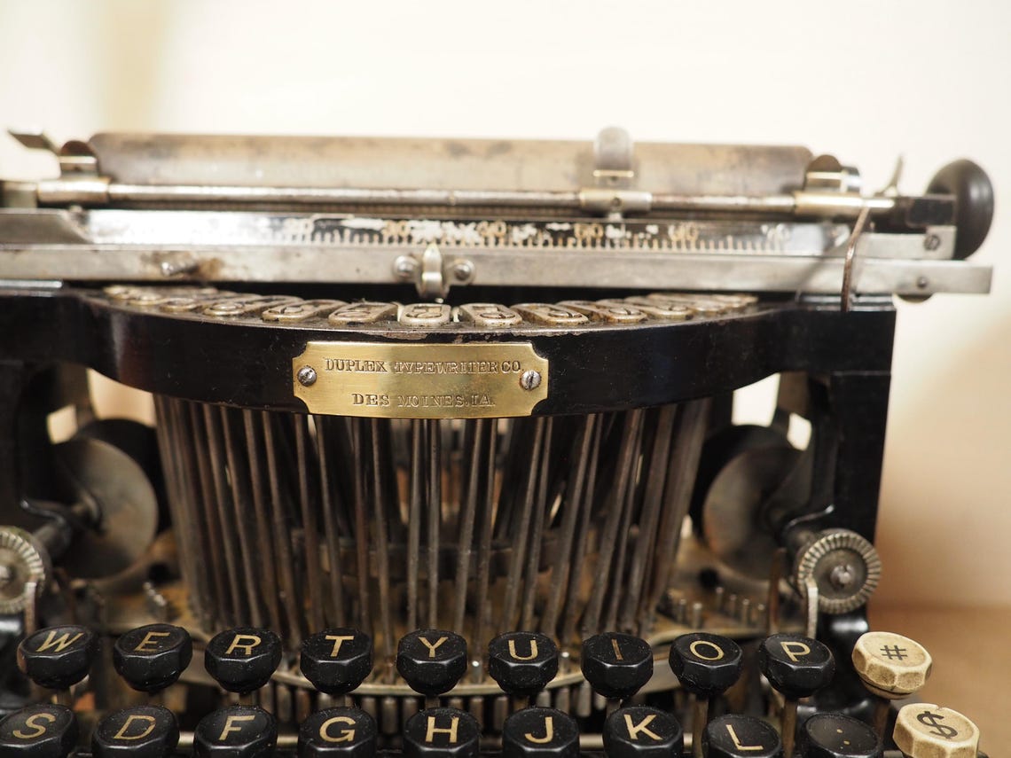 JEWETT mod# 1 (1892) typewriter with base and case rare antique type writer double keyboard writing machine collectible