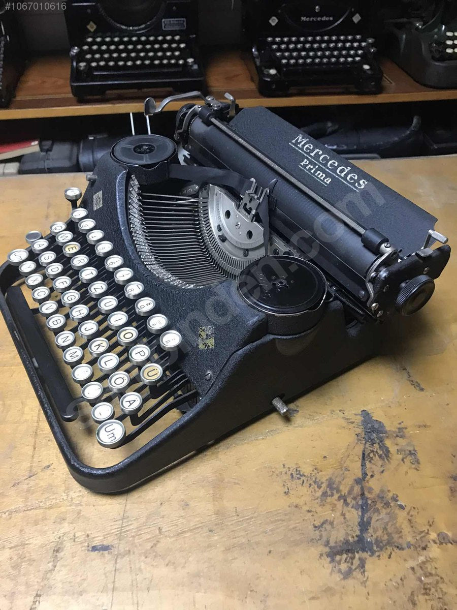 Vintage Mercedes Prima Model Typewriter - Classic Elegance with Glass Keys