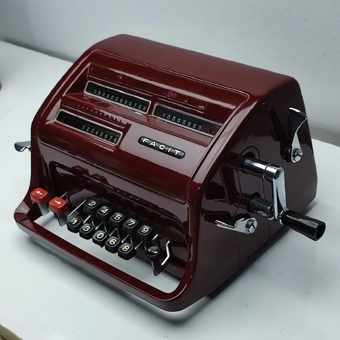FACIT ANTIQUE CALCULATOR