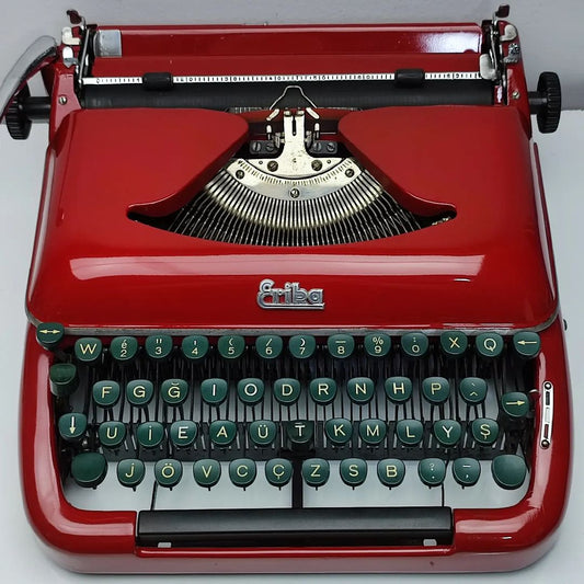 GERMAN ERIKA 10 ANTIQUE TYPEWRITER
