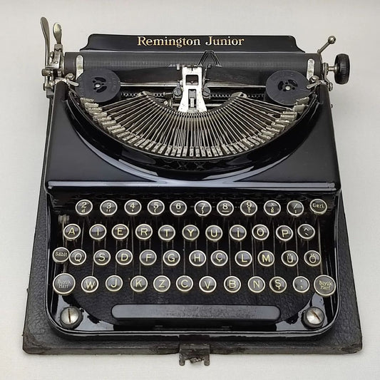 AMERICAN REMINGTON JUNIOR ANTIQUE TYPEWRITER